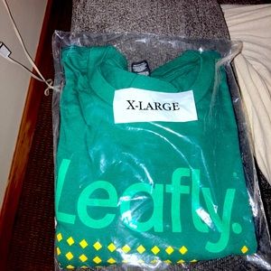 Leafly t-shirt Men’s XL New still in package